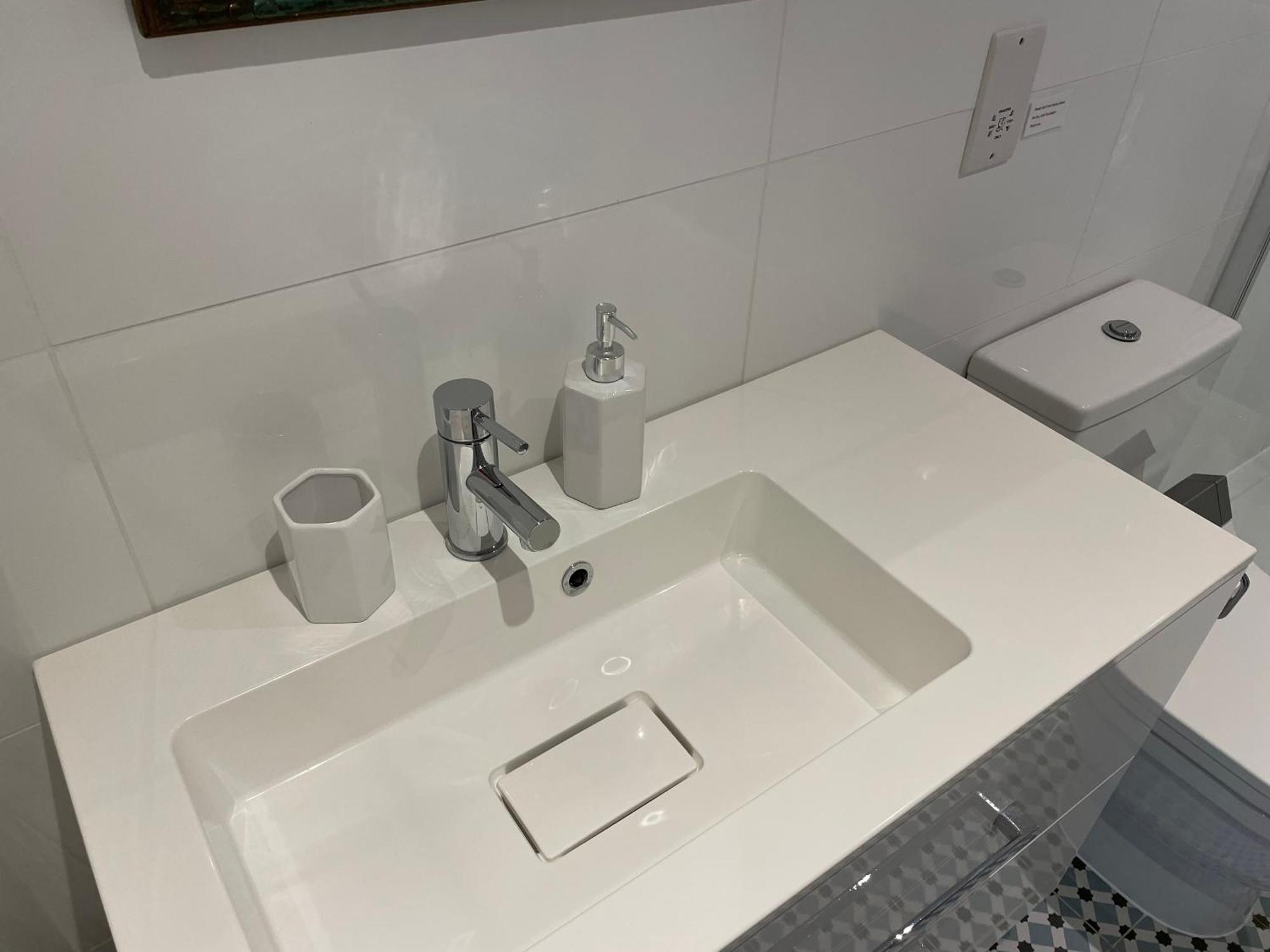 Apartament Garden Hideaway, Self-Contained, Edge Of Bath Zewnętrze zdjęcie